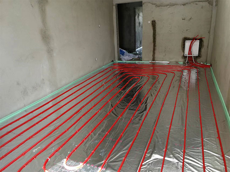 四川太阳能热水地暖